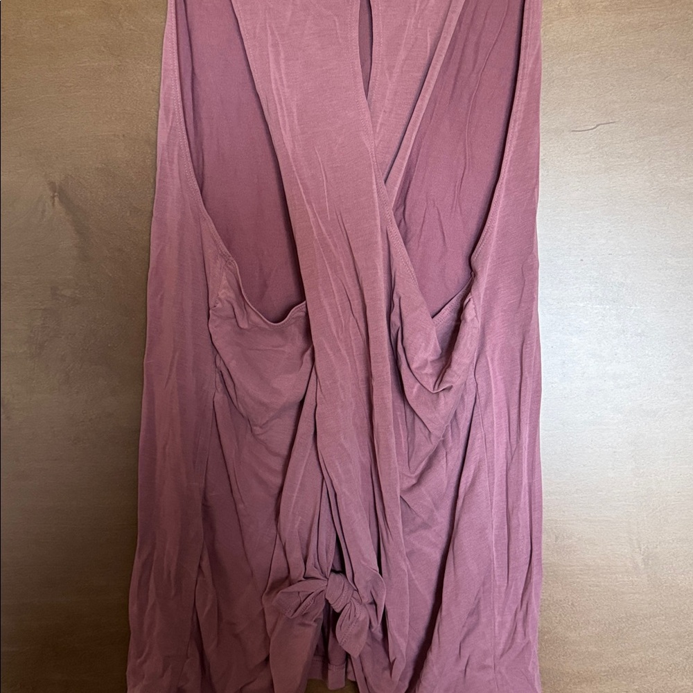 Victoria's Secret Dusty Rose Sleeveless Scoop Neck Tank - Picture 3 of 4